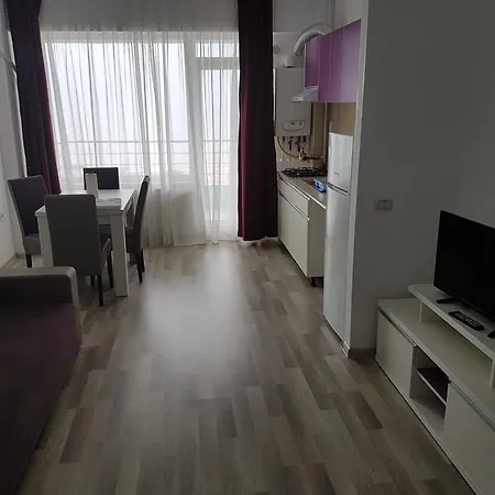 Summerland Mamaia